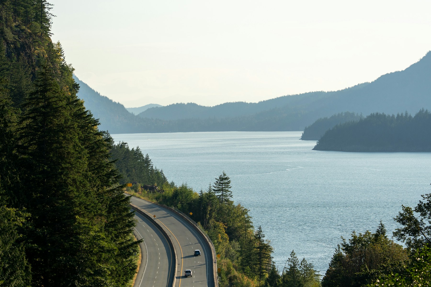 Landschaft entlang der Route Sea-to-Sky: Vancouver nach Whistler
